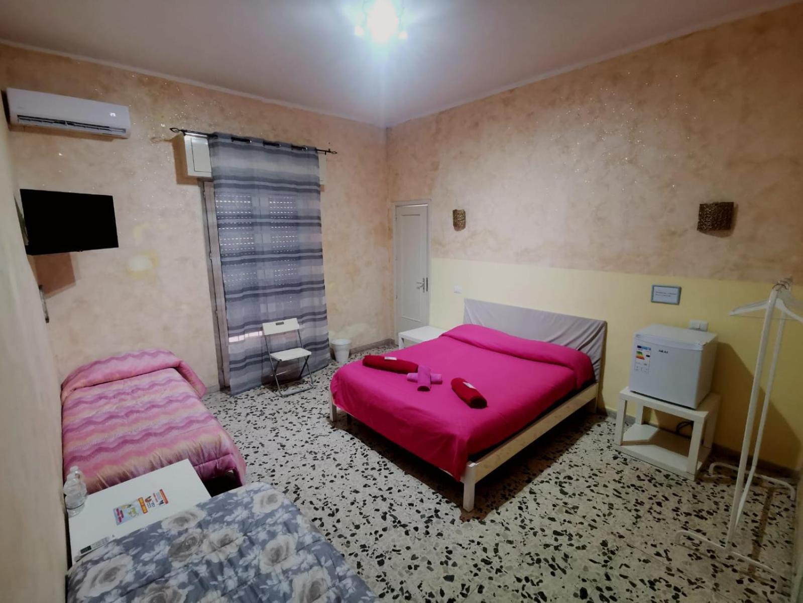 Catania Airport Room Bagno Privato In Camera エクステリア 写真