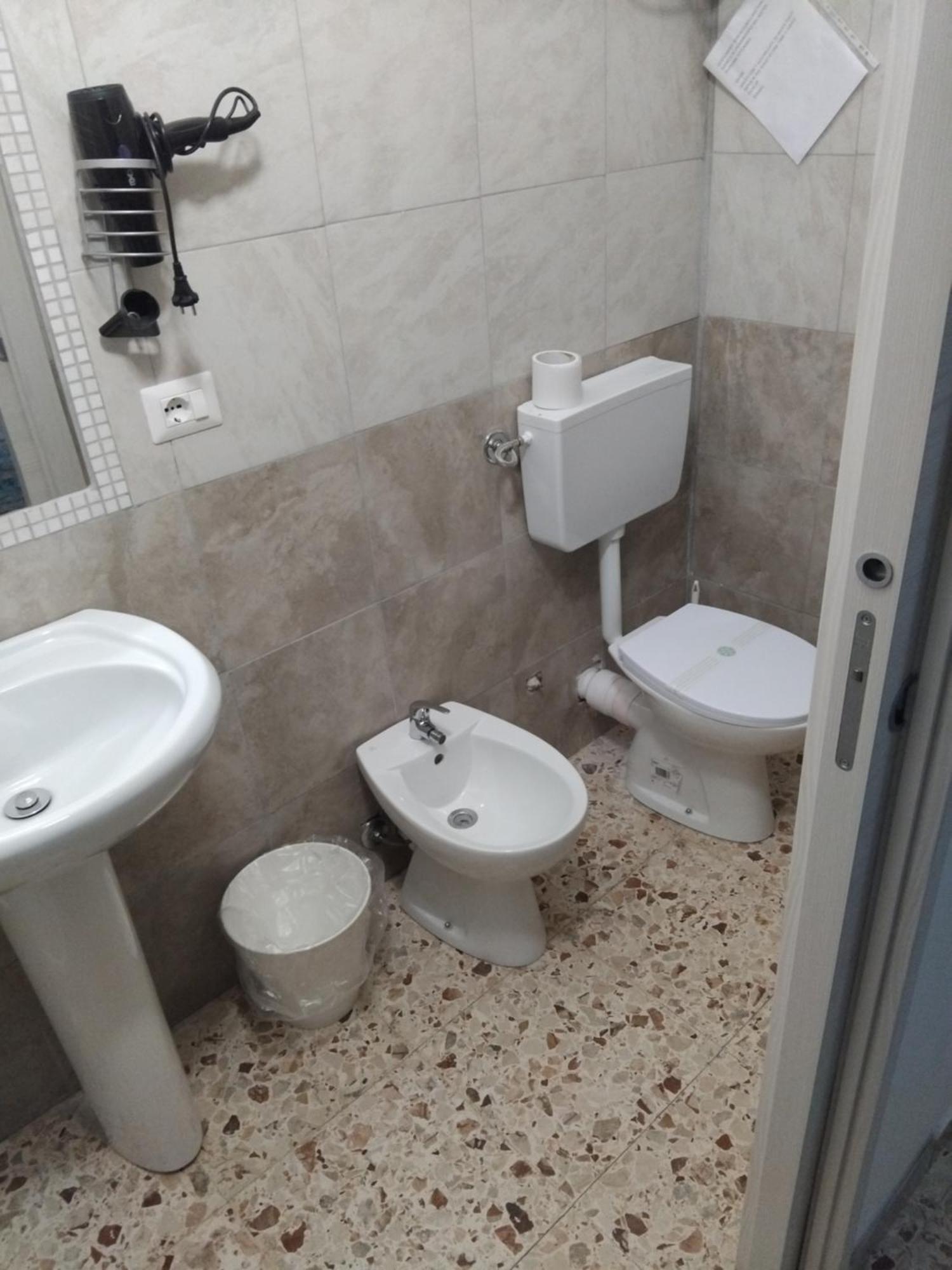 Catania Airport Room Bagno Privato In Camera エクステリア 写真
